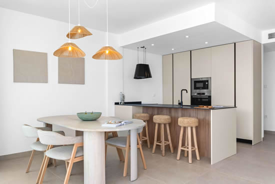 Mar De Cristal Show Apartment Kitchen
