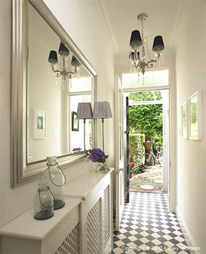 Using mirrors with interior design